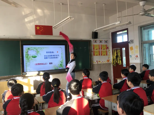 将课间一刻钟校园餐人工智能教育等变革转化为每一个学生健康监测 将课间一刻钟校园餐人工智能教育等变革转化为每一个学生健康监测
